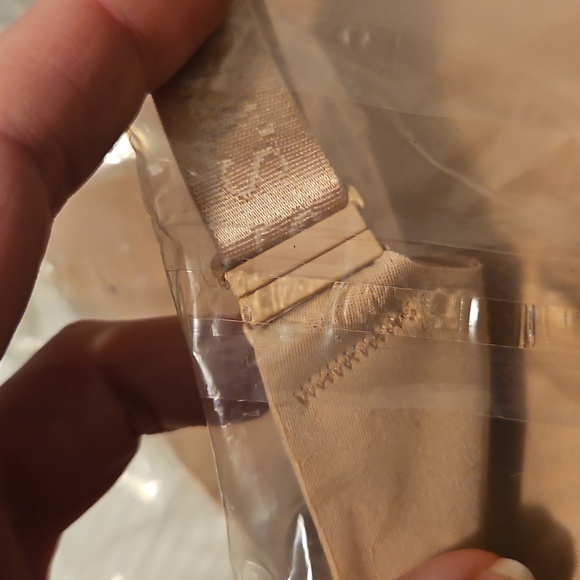 💗NWT Victorias Secrect Push-Up Wireless Comfort Bra MDD Praline - Picture 15 of 15